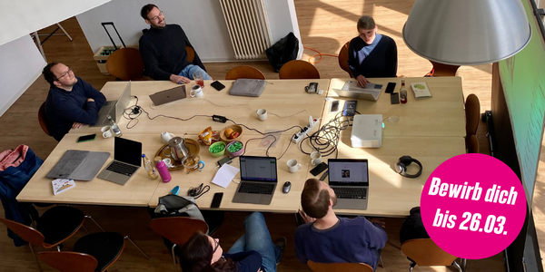 Das Team Daniel bei einem Meeting.